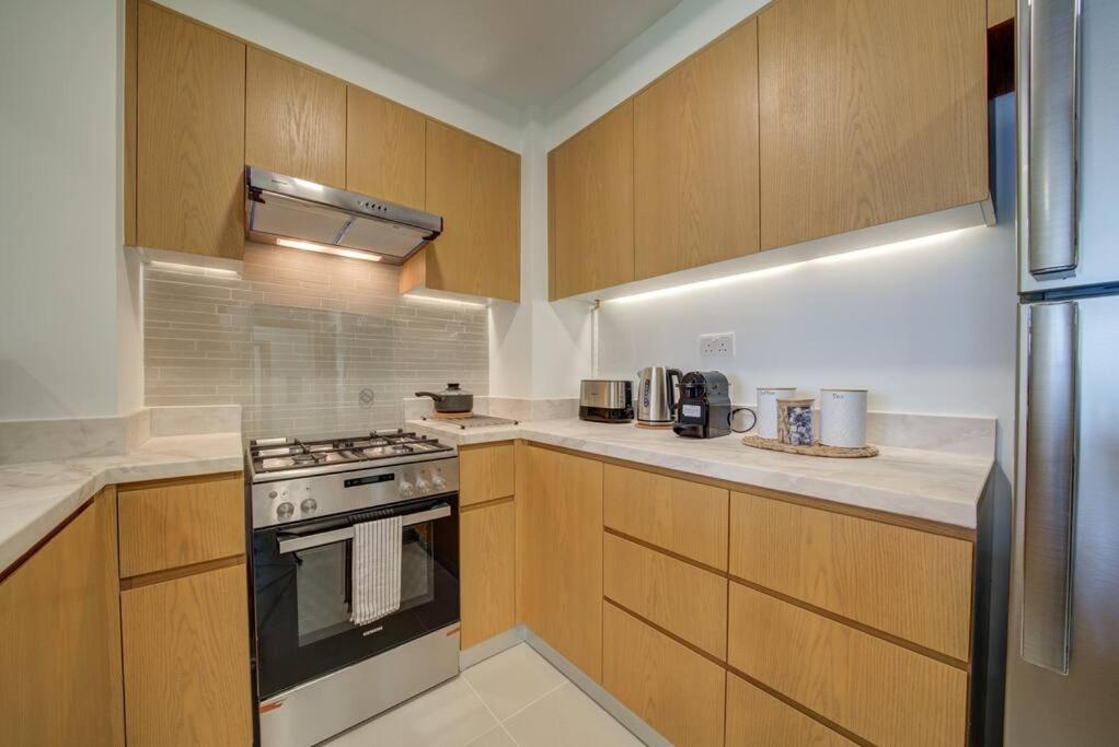 Апартаменти Burj Khalifa View - 2Br And Maid - Downtown Дубай Екстер'єр фото