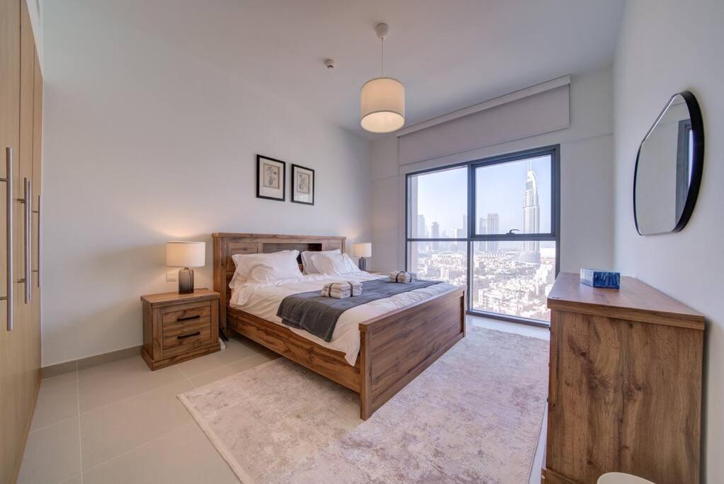 Апартаменти Burj Khalifa View - 2Br And Maid - Downtown Дубай Екстер'єр фото