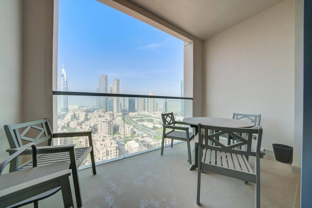 Апартаменти Burj Khalifa View - 2Br And Maid - Downtown Дубай Екстер'єр фото