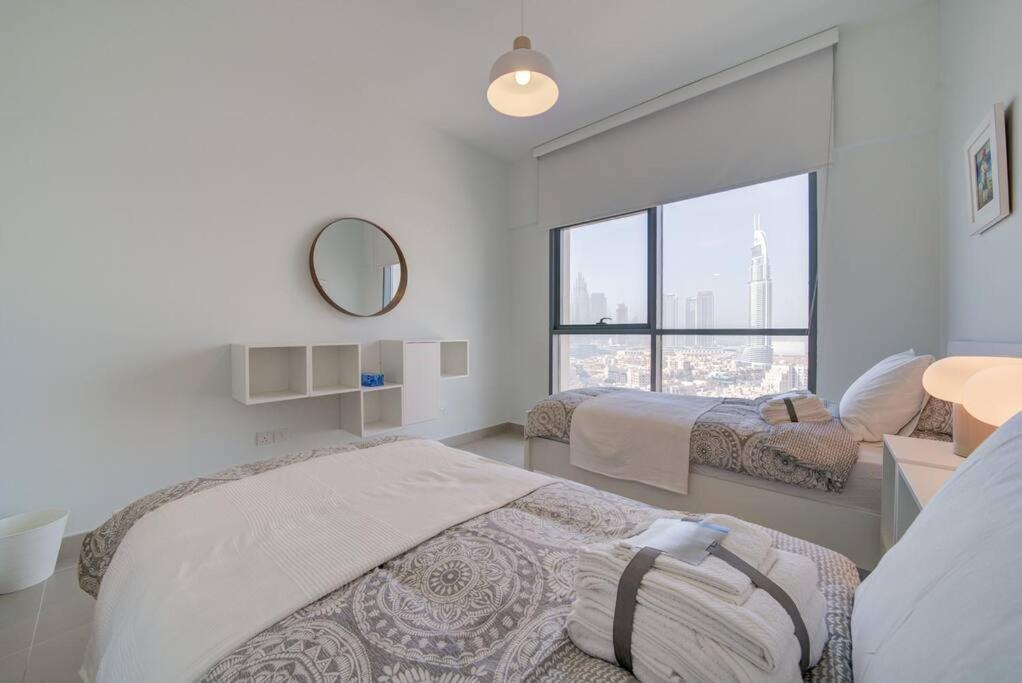 Апартаменти Burj Khalifa View - 2Br And Maid - Downtown Дубай Екстер'єр фото