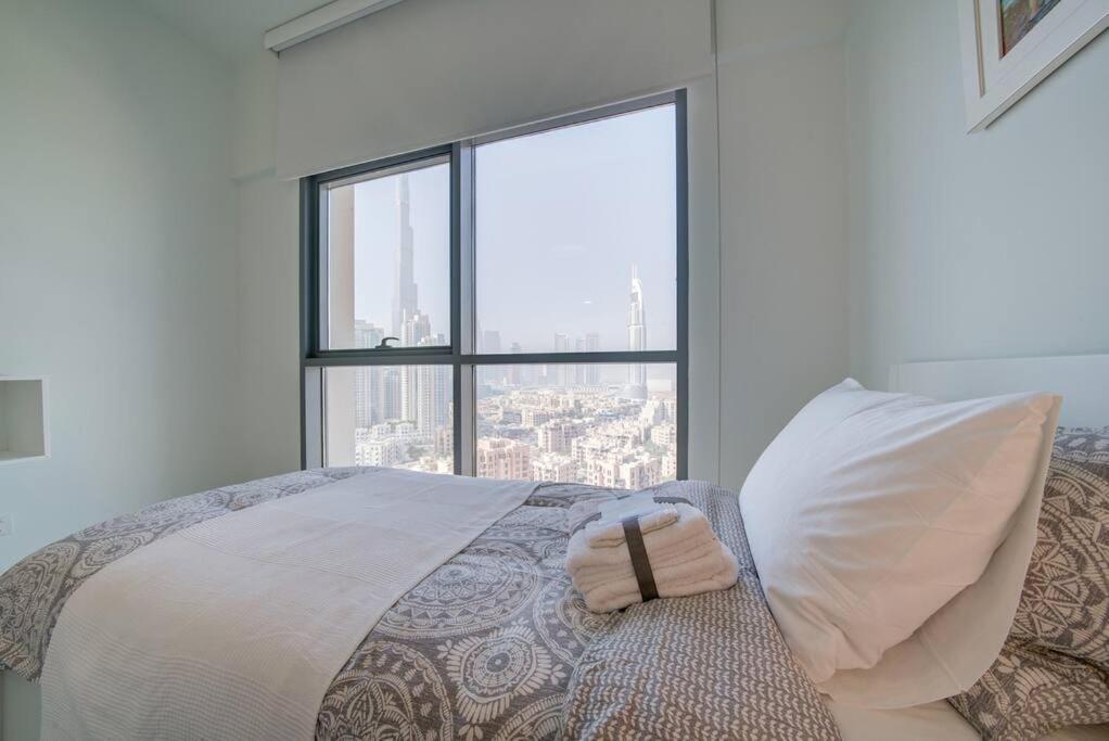 Апартаменти Burj Khalifa View - 2Br And Maid - Downtown Дубай Екстер'єр фото